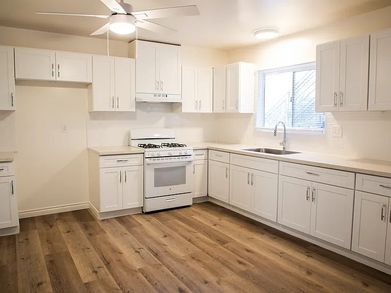 Jessie Street Apartments — Photo 19