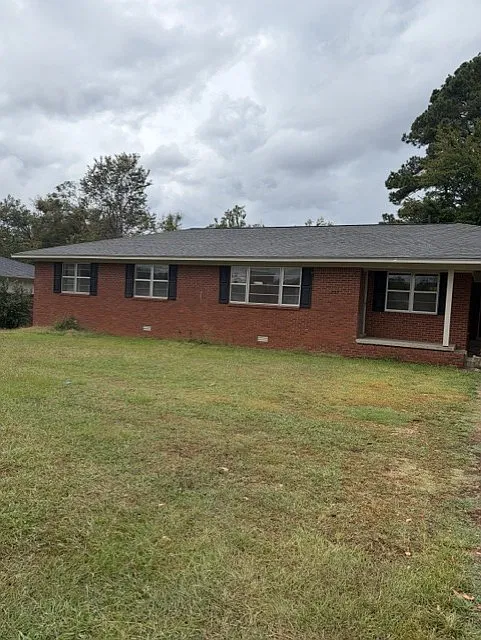 3 bed, 1858 sqft, $1,500 — Photo 1