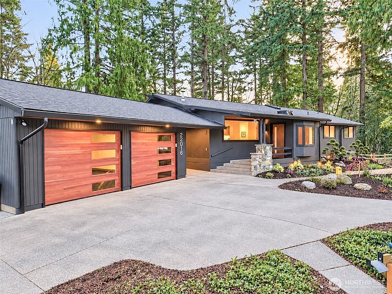 2nd image of 22016 Vine Road
