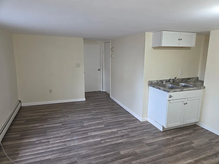 546 W Main St #2A — Photo 6