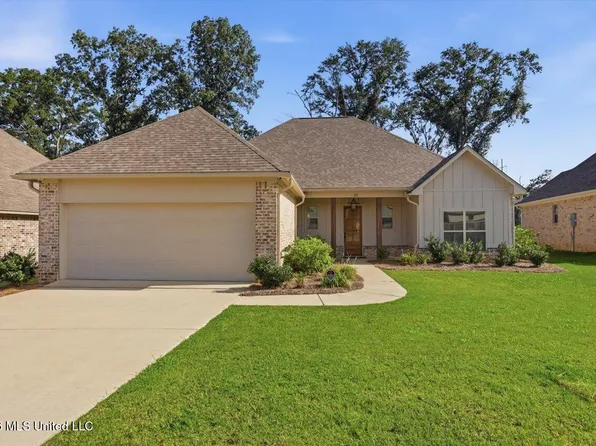 212 Birch Ln, Canton, MS 39046