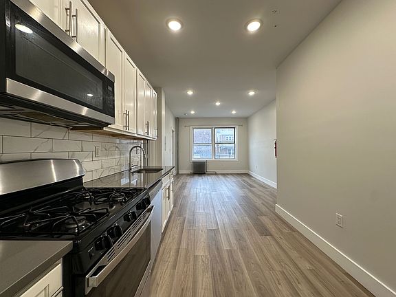 2nd image of 19 Gifford Ave #25E