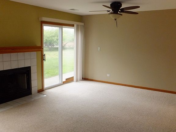 5th image of 1478 Winfield Way