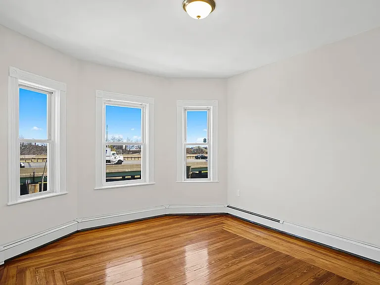 12 Redfield St #3 — Photo 8