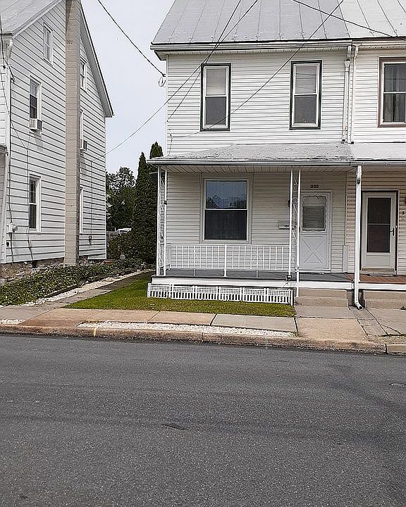 1st image of 300 S Cherry St