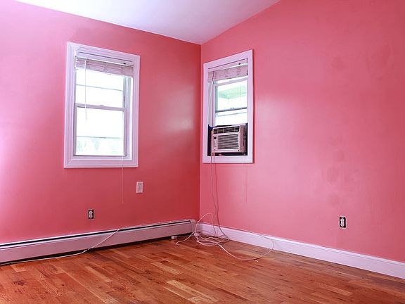 4th image of 116-18 155th St #116-18