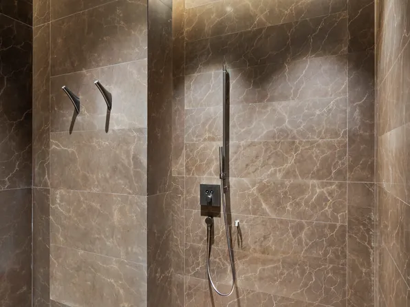 730 Fifth Avenue image 11 of 46