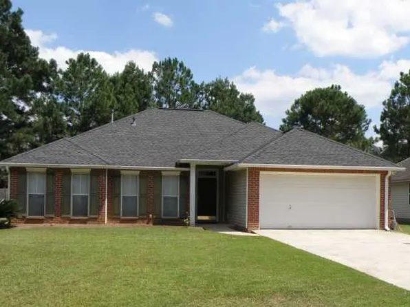 713 Lionel Ct, Abita Springs, LA 70420