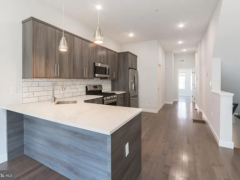 1755 N Marshall St #1 — Photo 3