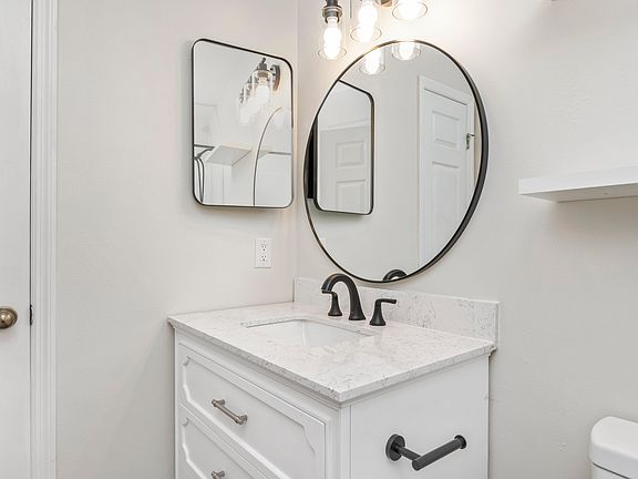 5th image of 4276 Calinda Ln APT 138