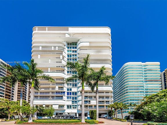 5th image of 10155 Collins Ave APT 1009