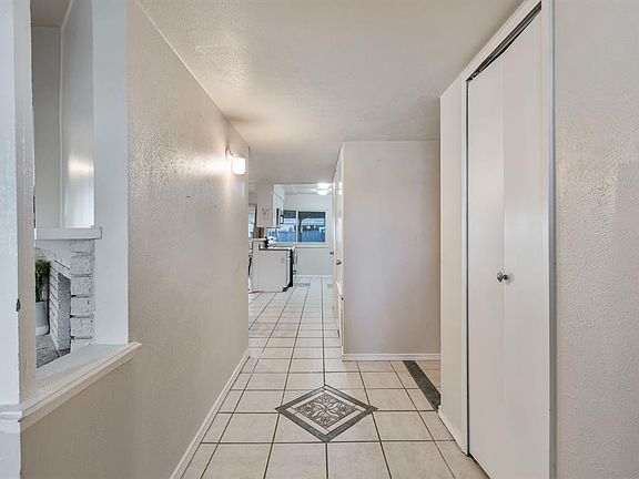 3rd image of 5033 N Colony Blvd