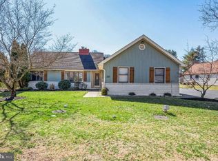 255 Elbo Ln, Mount Laurel, NJ 08054