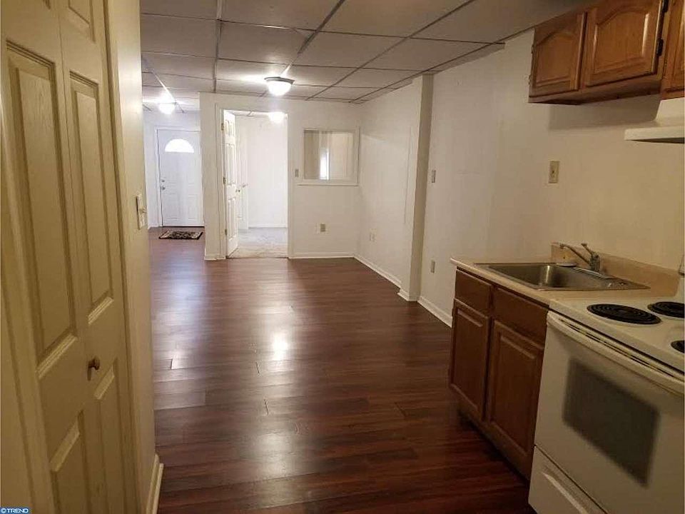 2nd image of 119 N Furnace St
