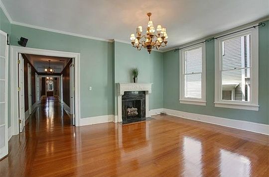 3rd image of 2235 S Carrollton Ave