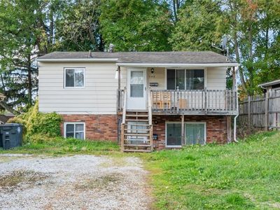 604 & 606 Gibbs Rd, Akron, OH, 44312