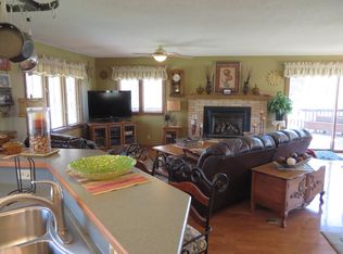 7216 Frontier Trl, Chanhassen, MN 55317