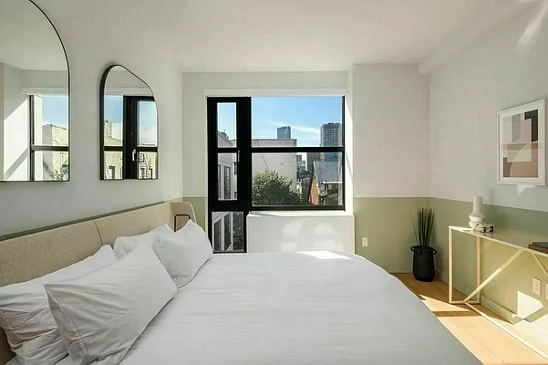 Rented by REAL New York | media 3