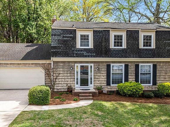 4th image of 511 Rockspring Rd