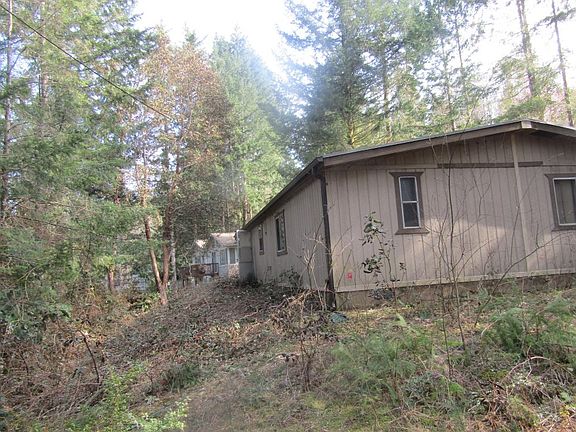 2nd image of 421 E Twanoh Falls Dr
