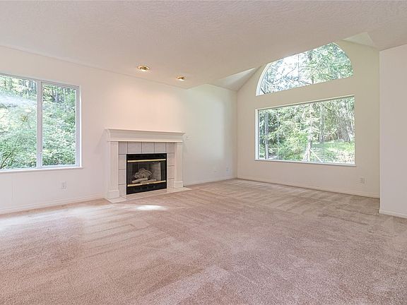2nd image of 609 Taurus Dr