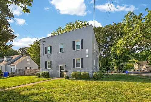 1201 Tallwood St #3 Photo 1
