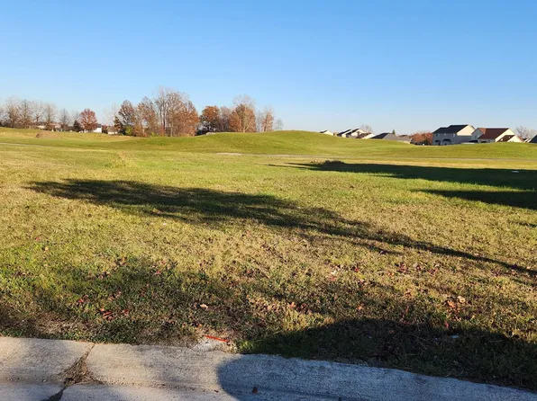 33335 Swan Lake Ct, Romulus, MI 48174