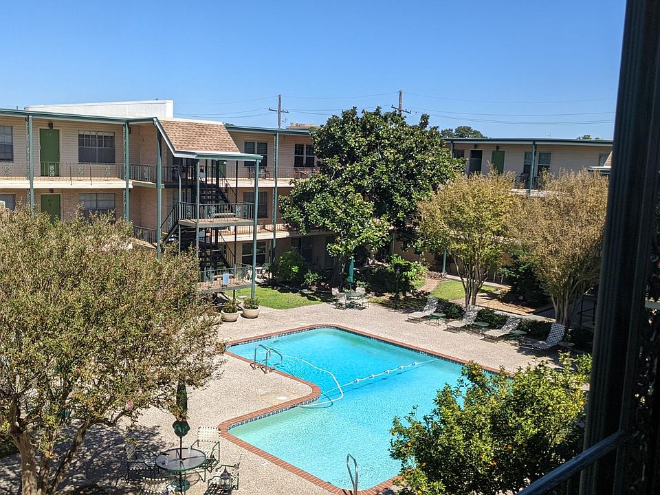1st image of 2700 Whitney Pl APT 935