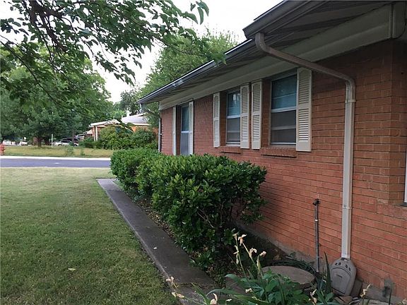 3rd image of 5332 Mallory Dr