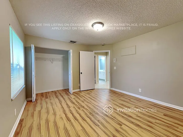 7546 Briar Cliff Cir — Photo 13
