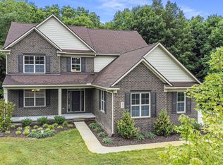 1570 Toms Holw, Brighton, MI 48114