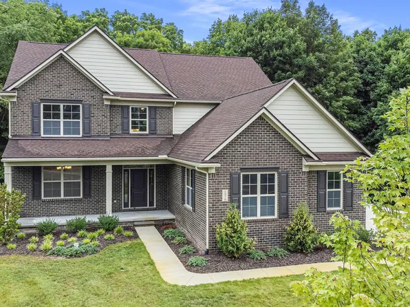 1570 Toms Holw, Brighton, MI 48114