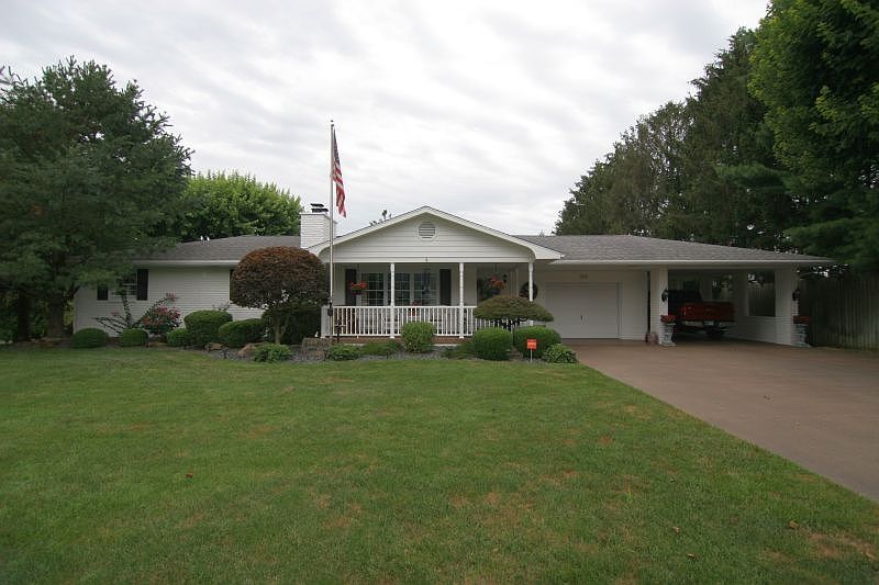 1st image of 3515 Villa Dr