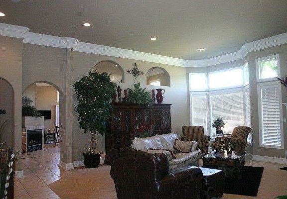 4th image of 5820 W Villas Ct