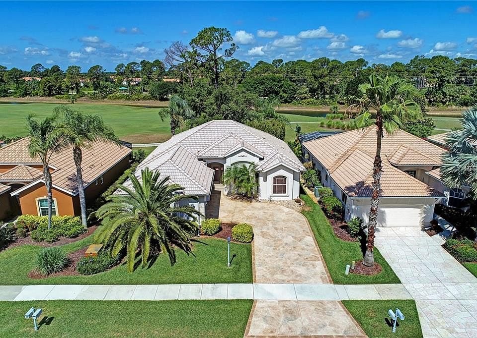 1st image of 2695 Royal Palm Dr