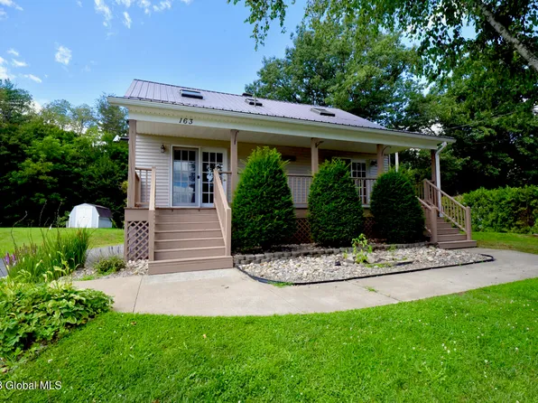 163 Lakeside Drive, Mayfield, NY 12117