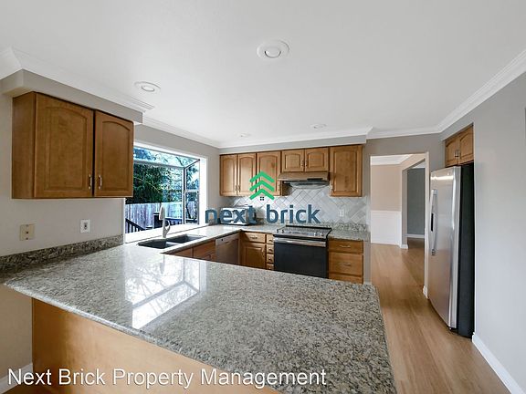 2nd image of 22461 NE 10th St
