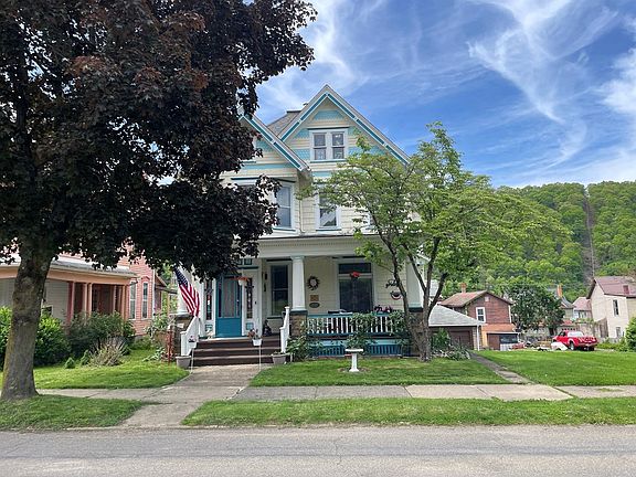 2nd image of 410 W 1st St