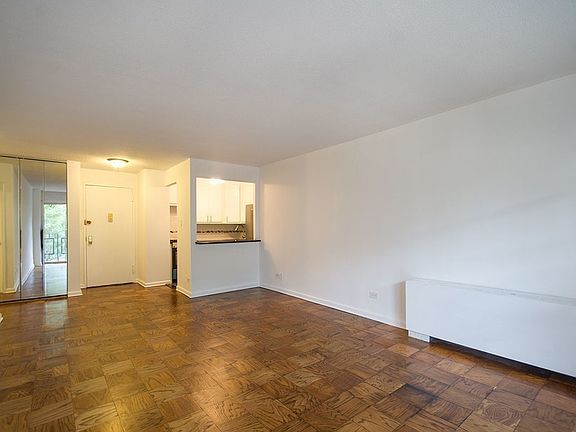 3rd image of 7235 112th St APT 5E