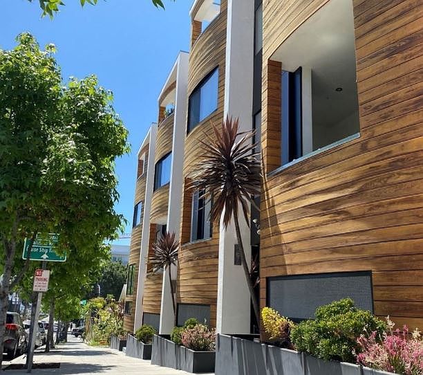 1st image of 2104 Columbia St #5