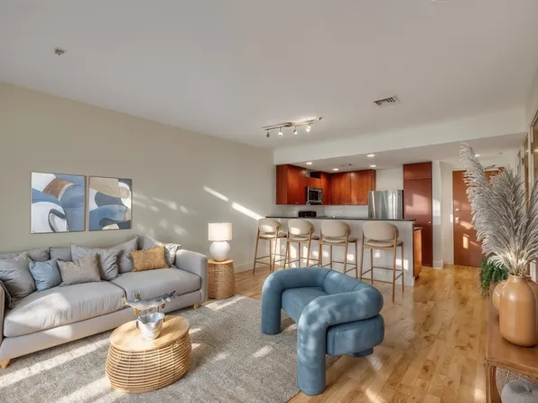 533 Cambridge St Unit 311, Allston, MA 02134