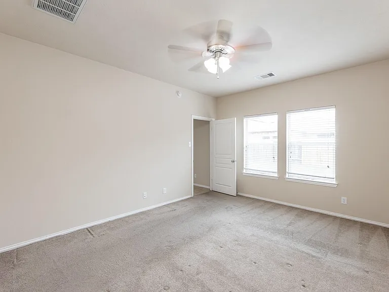6138 Sierra Springs Ln — Photo 16