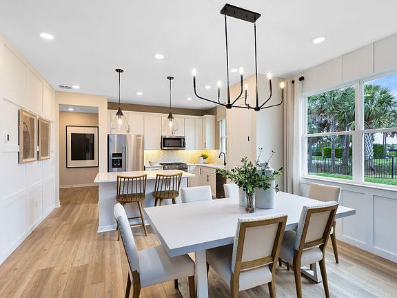 Kitchen and Cafe Area