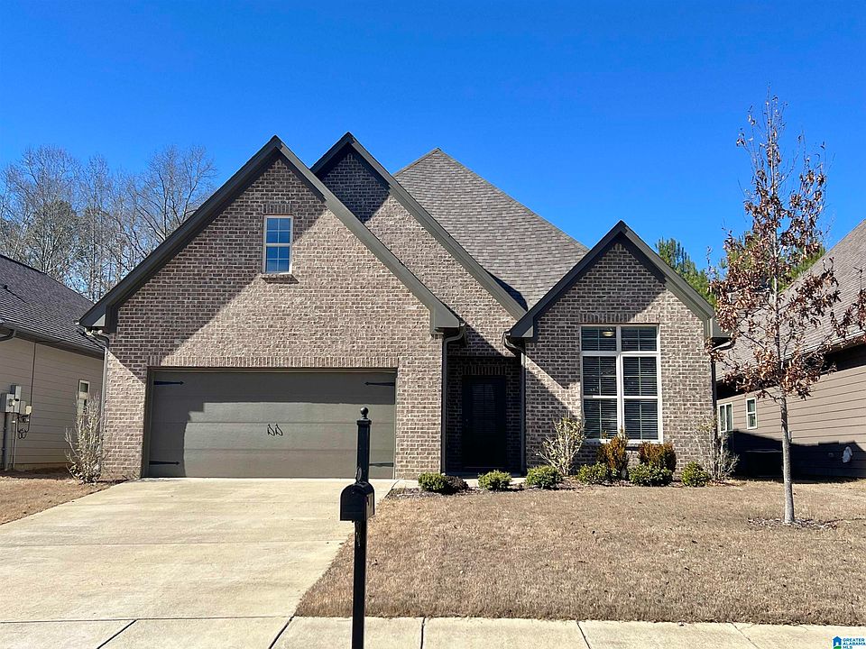 1st image of 300 Sterling Pl