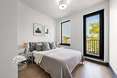 Rented by MySpaceNYC