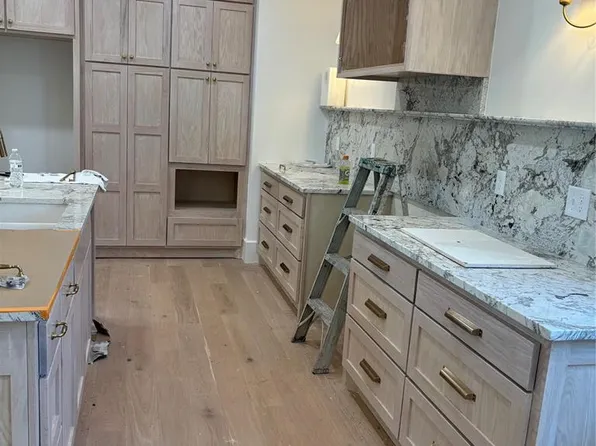 1128 NW 49th St, Oklahoma City, OK 73118