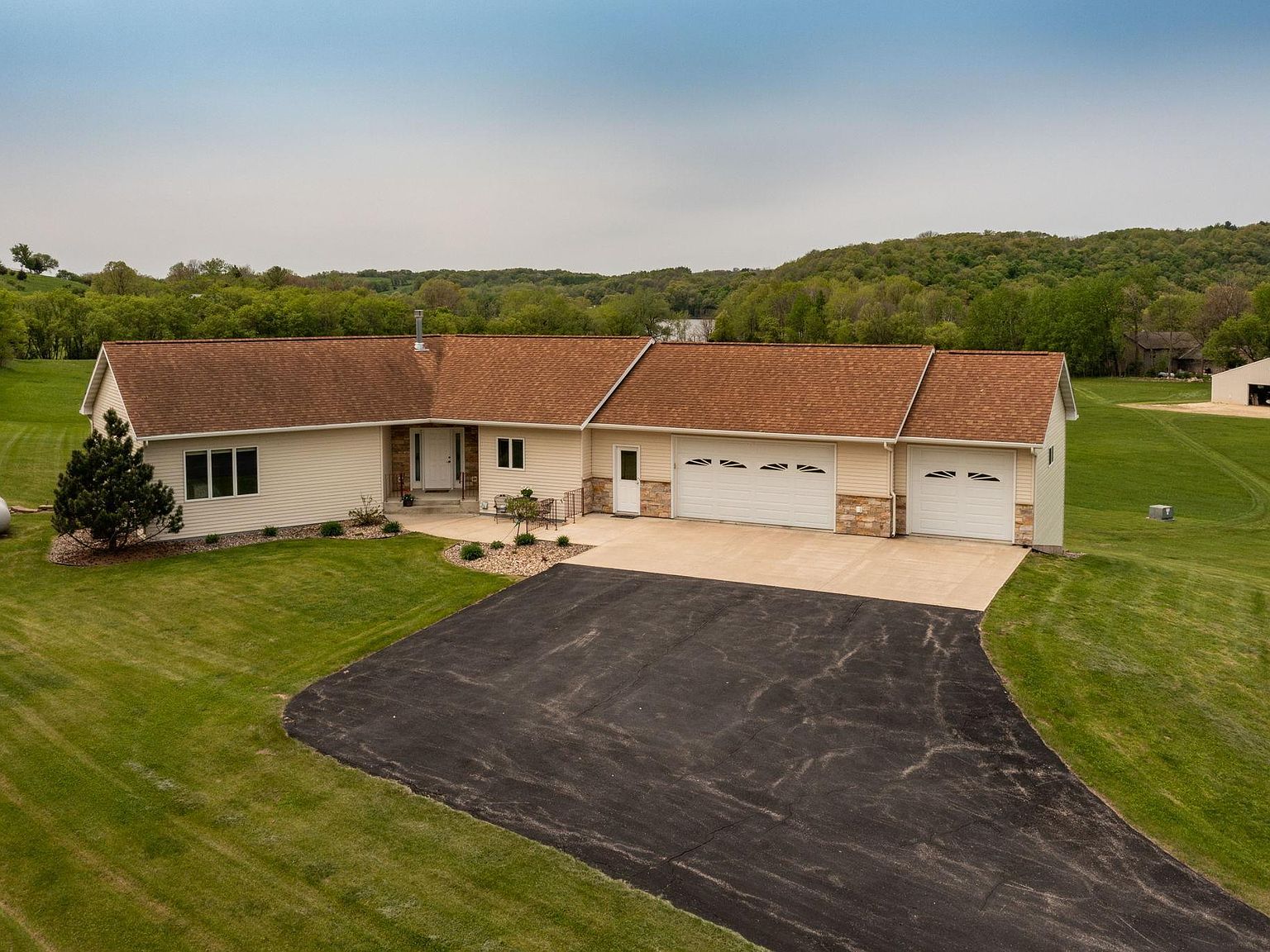 13407 Postier Dr NW, Oronoco, MN 55960 Zillow