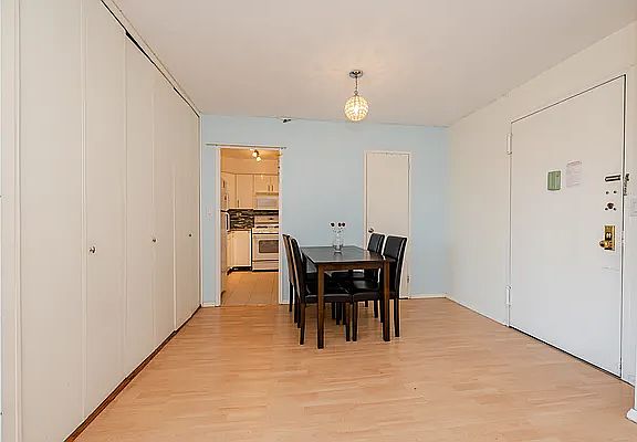 5th image of 7025 Yellowstone Blvd APT 20A