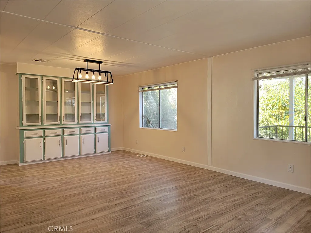 2 bed, 1584 sqft, $1,800 — Photo 4