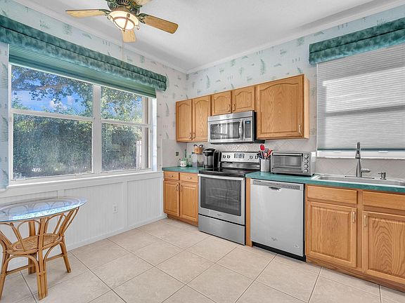 5th image of 10804 Madison Drive